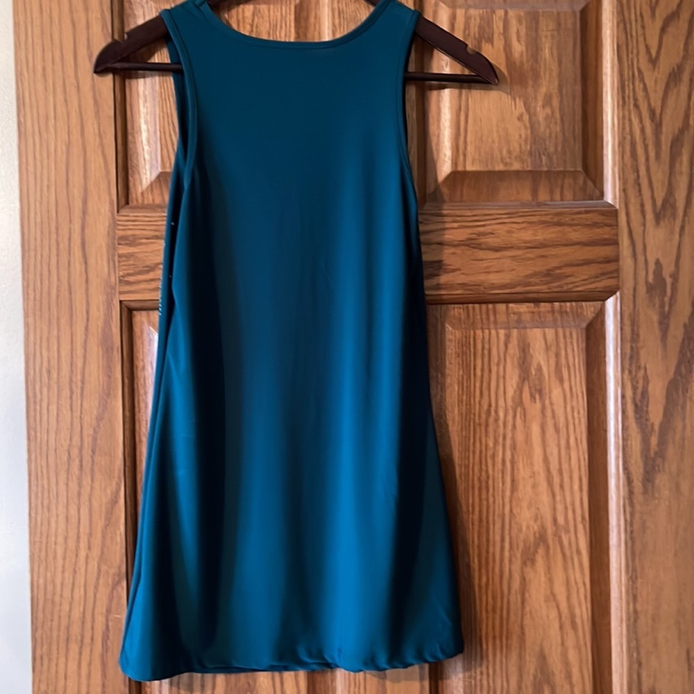 STUDIO Y WORN ONCE AQUA GREEN STRETCHY EMBELLISHED SLEEVELESS TANK XS - Picture 3 of 11